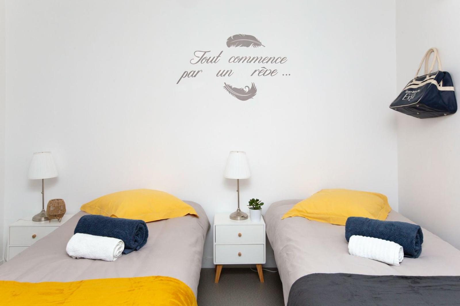 L Escale Hotel Ports Ngoại thất bức ảnh